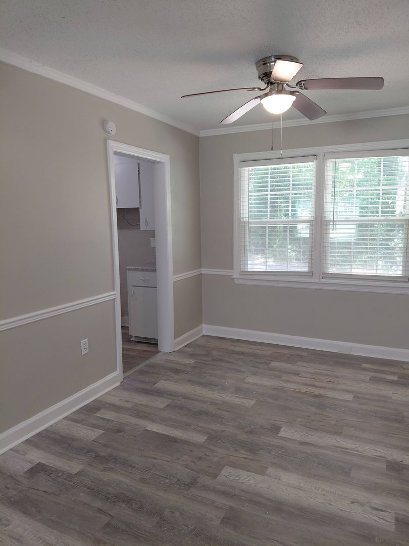 Macon Apartment: 3324 Vineville Ave