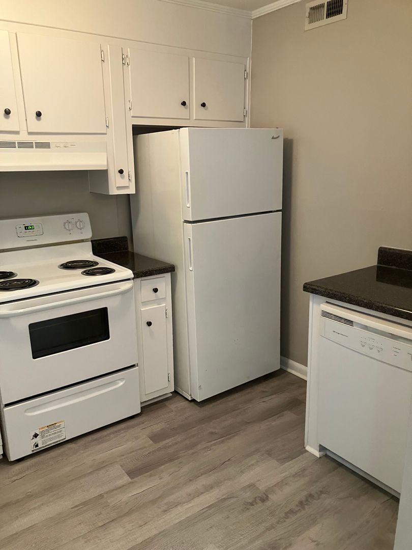 Macon Apartment: 3013 Ridge Ave