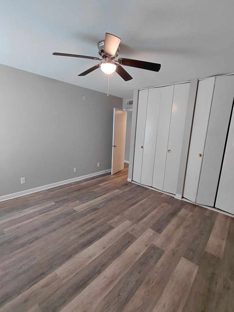 Macon Apartment: 2056 Vineville Avenue