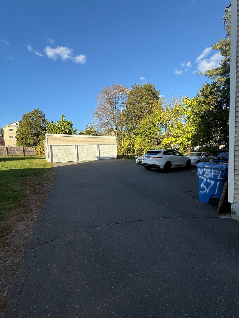 New Britain Apartment: 371 Broad Street