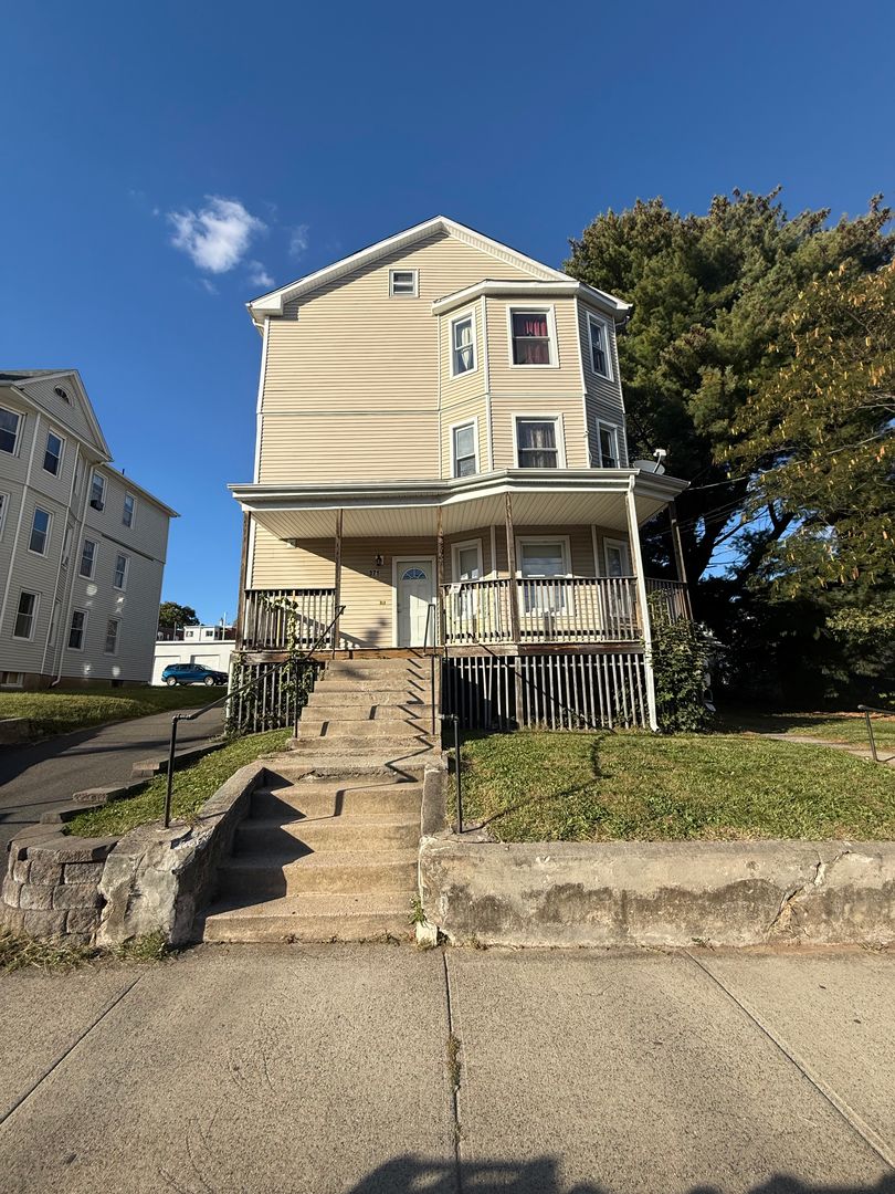 New Britain Apartment: 371 Broad Street