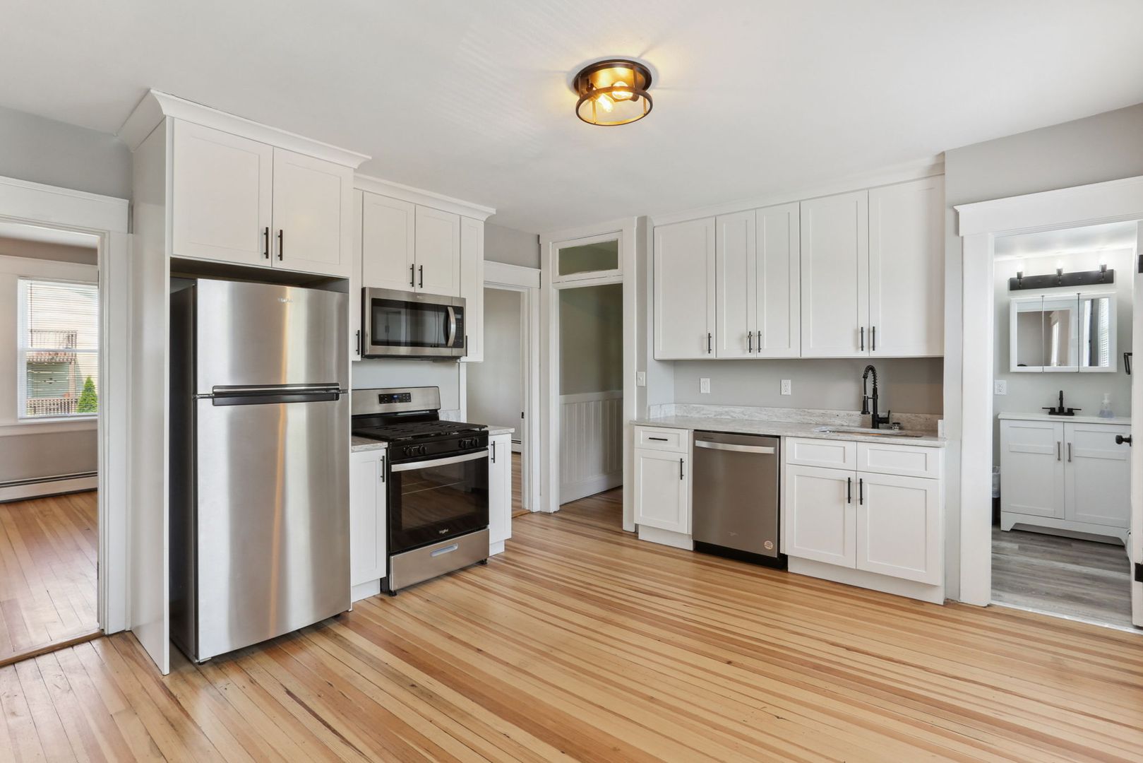 New Britain Apartment: 139 Albany Ave.