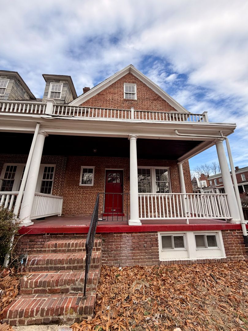 Baltimore House: 36 York Court