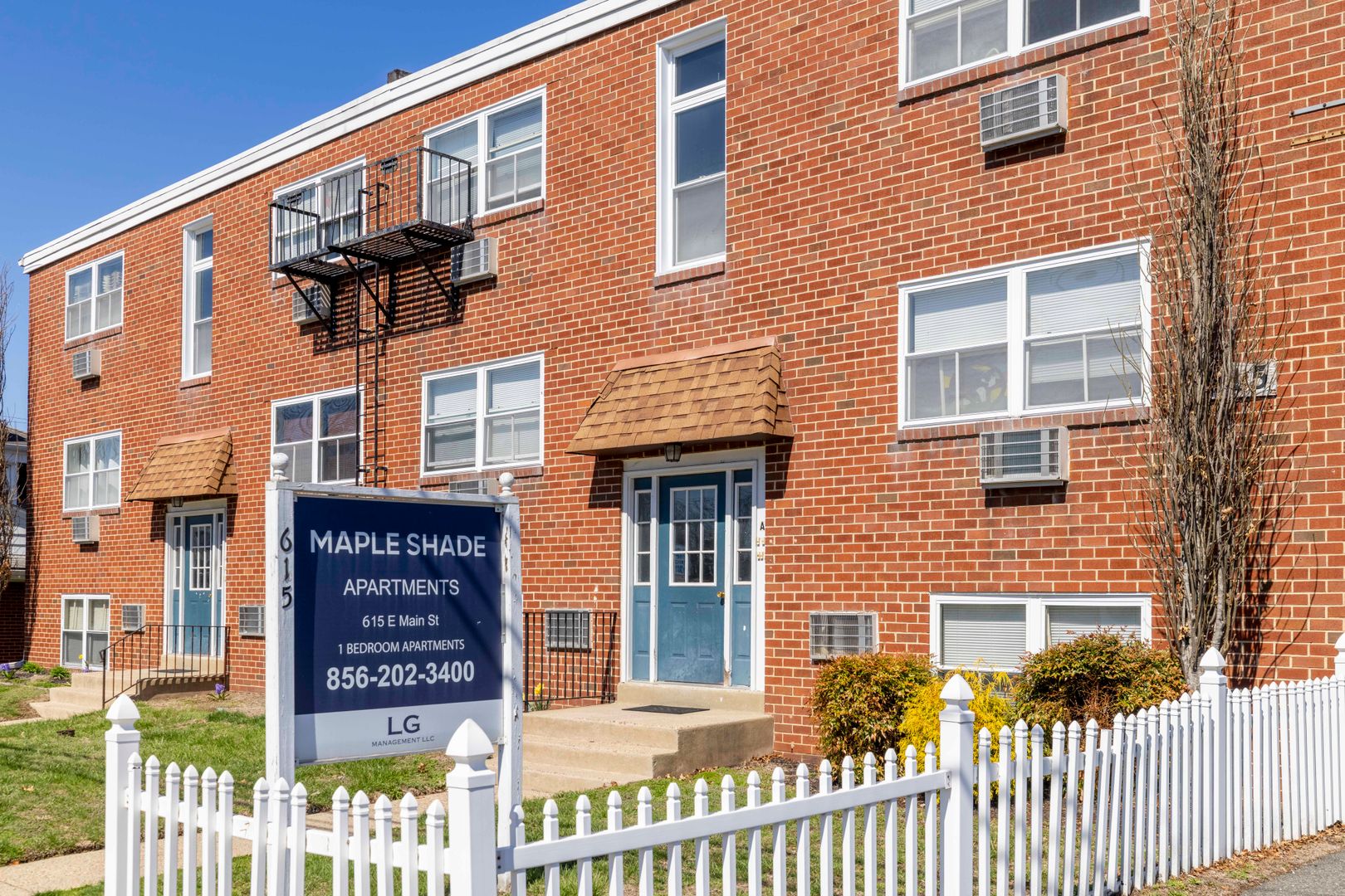 Maple Shade Apartment: 615  E Main St