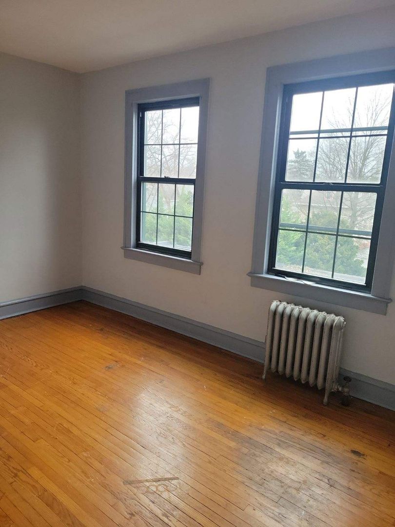 Audubon Apartment: 109 Chestnut St.