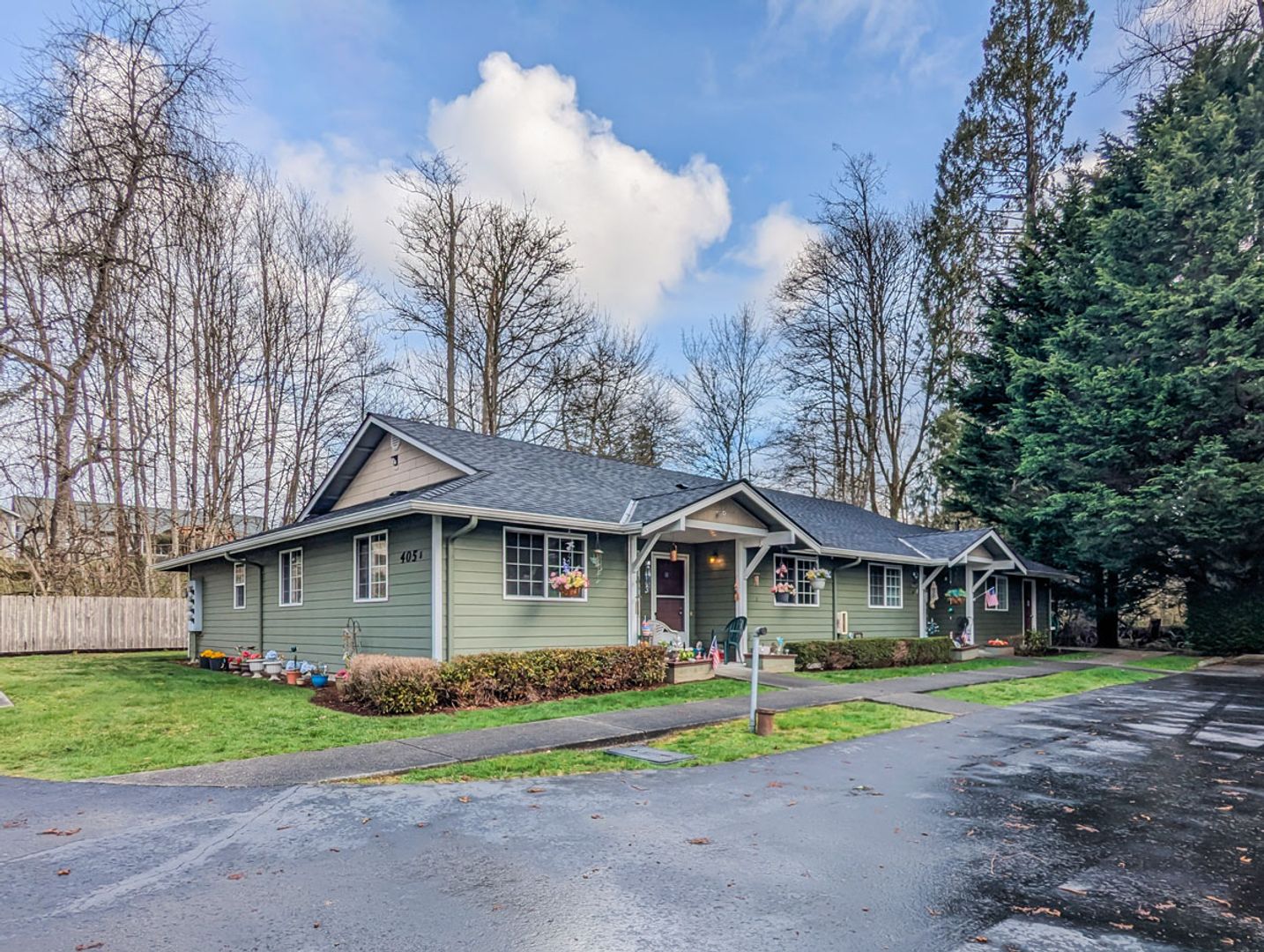 Granite Falls Apartment: 405 1/2 N Granite Avenue