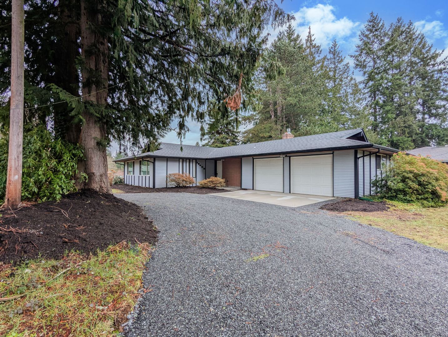 Everett House: 10423 23rd Drive SE