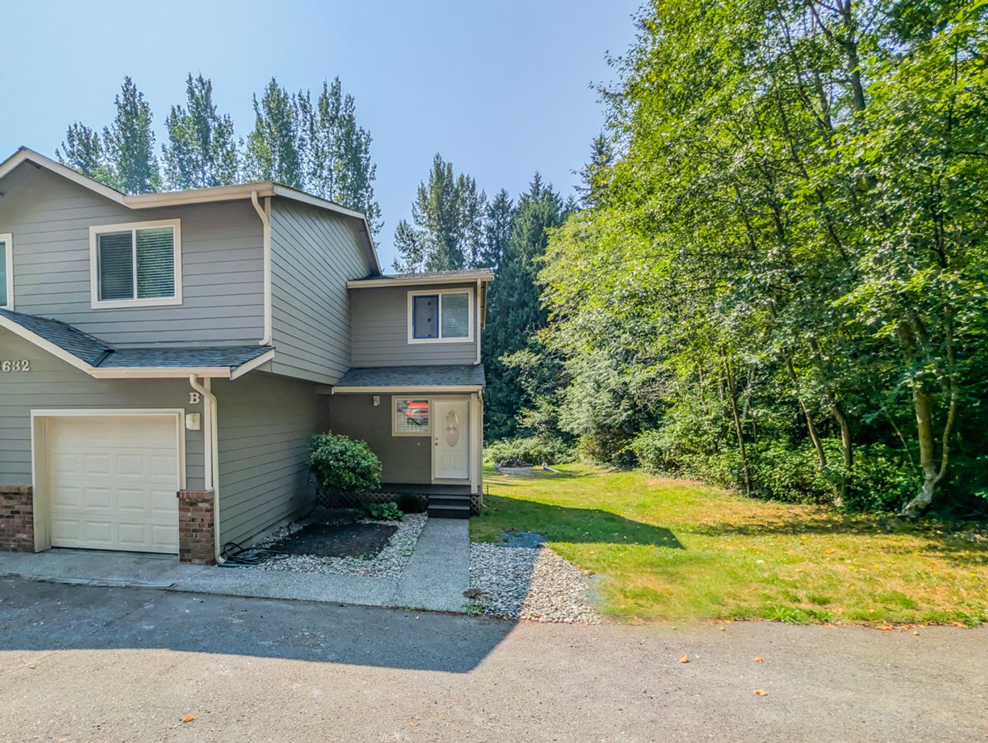 Stanwood Apartment: 3632 Lakewood Rd