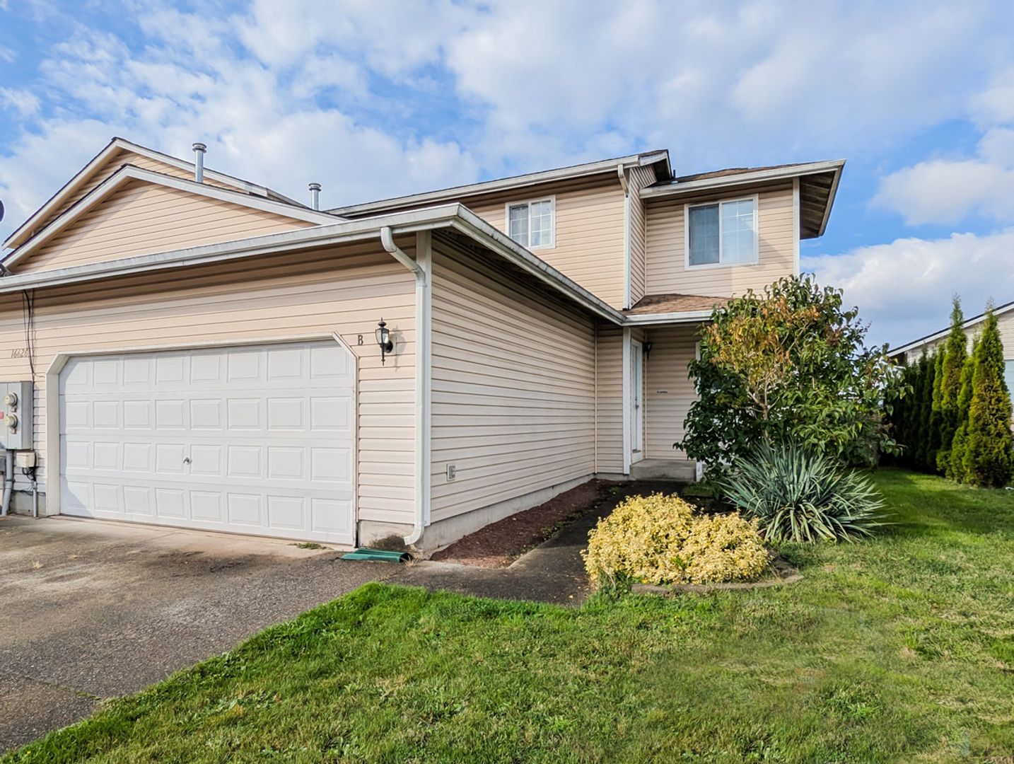 Arlington Apartment: 16626 40th Avenue NE