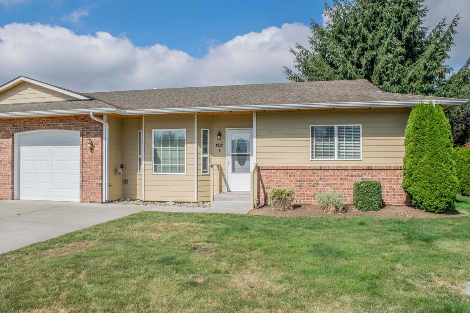 Marysville Apartment: 4922 109th Street NE