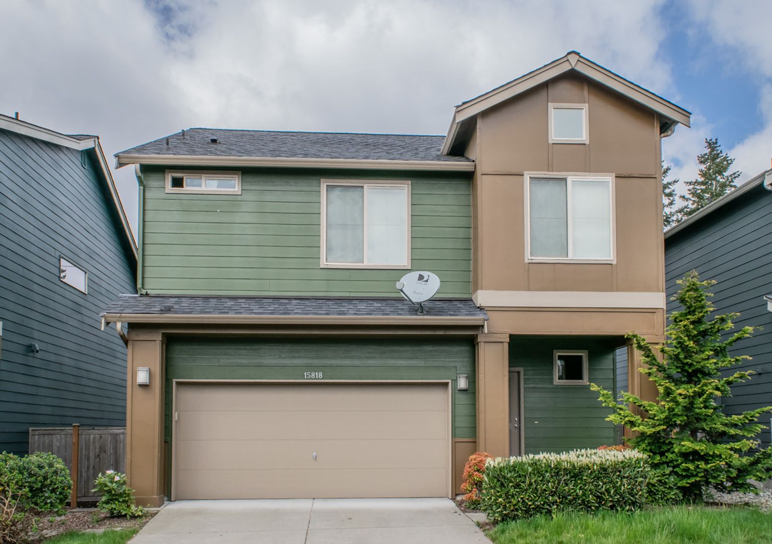 Lynnwood House: 15818 14th Ave W