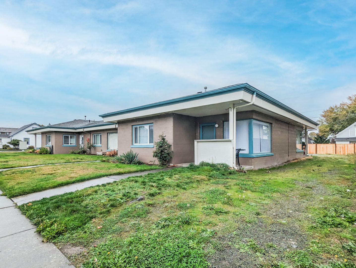 Arlington Apartment: 202 N Gifford Avenue