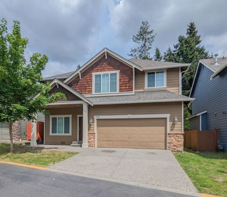 **Move-In Special**Beautiful updated 5bd/2.5ba home is move in ready! – photo 1