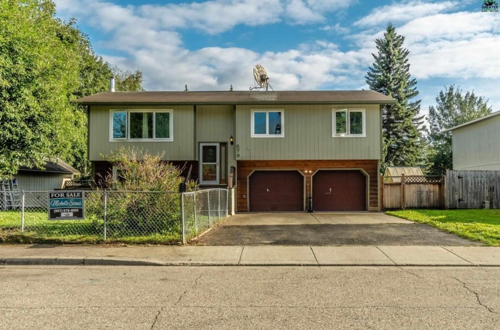 Fairbanks House: 579 Slater Drive