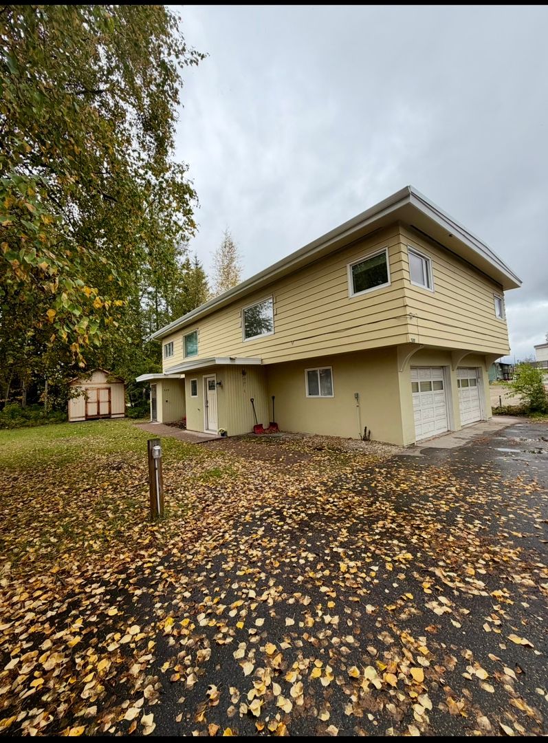 Fairbanks Apartment: 522 Halverson Road
