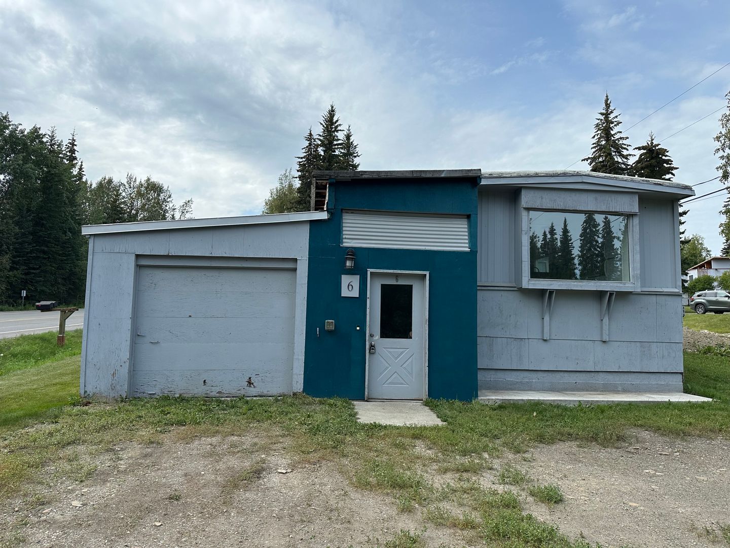 Fairbanks Apartment: 2530 Goldhill Rd