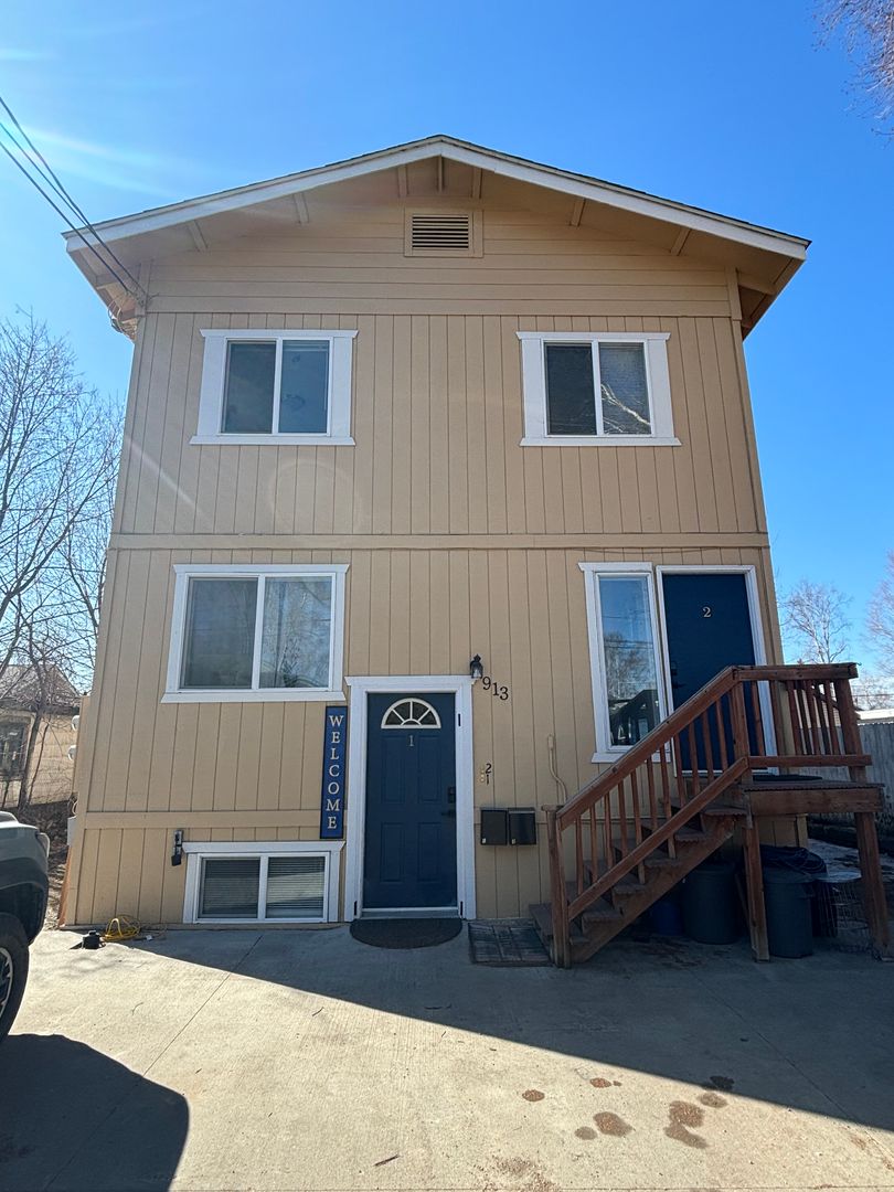 Fairbanks Apartment: 913 5th Ave