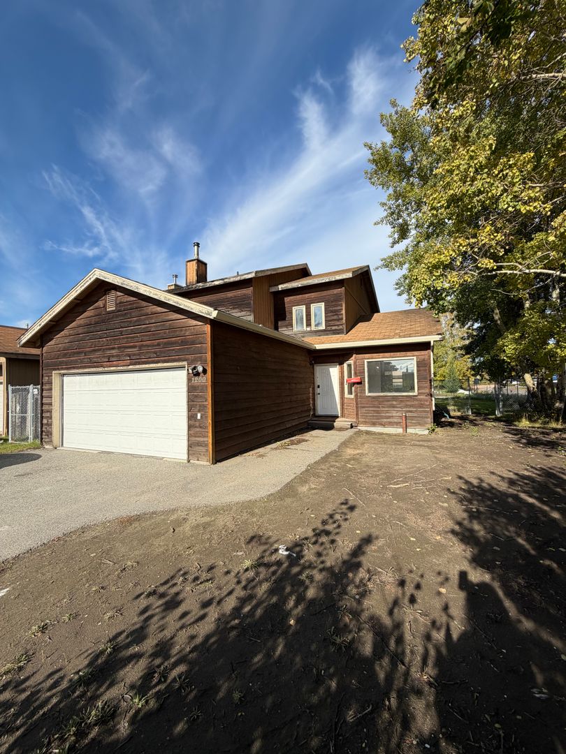 Fairbanks House: 1200 28th Avenue
