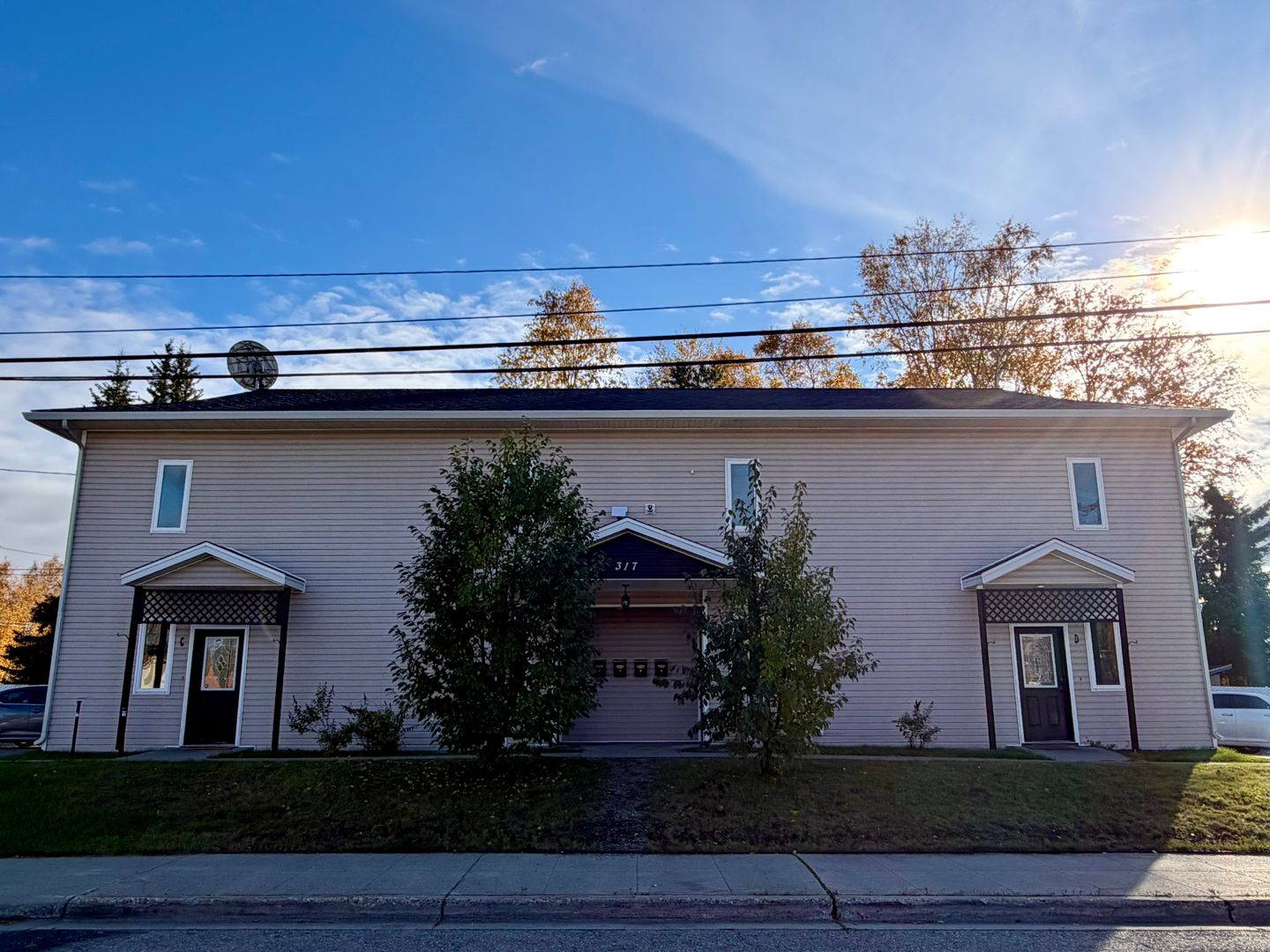 Fairbanks Apartment: 317 4th Ave