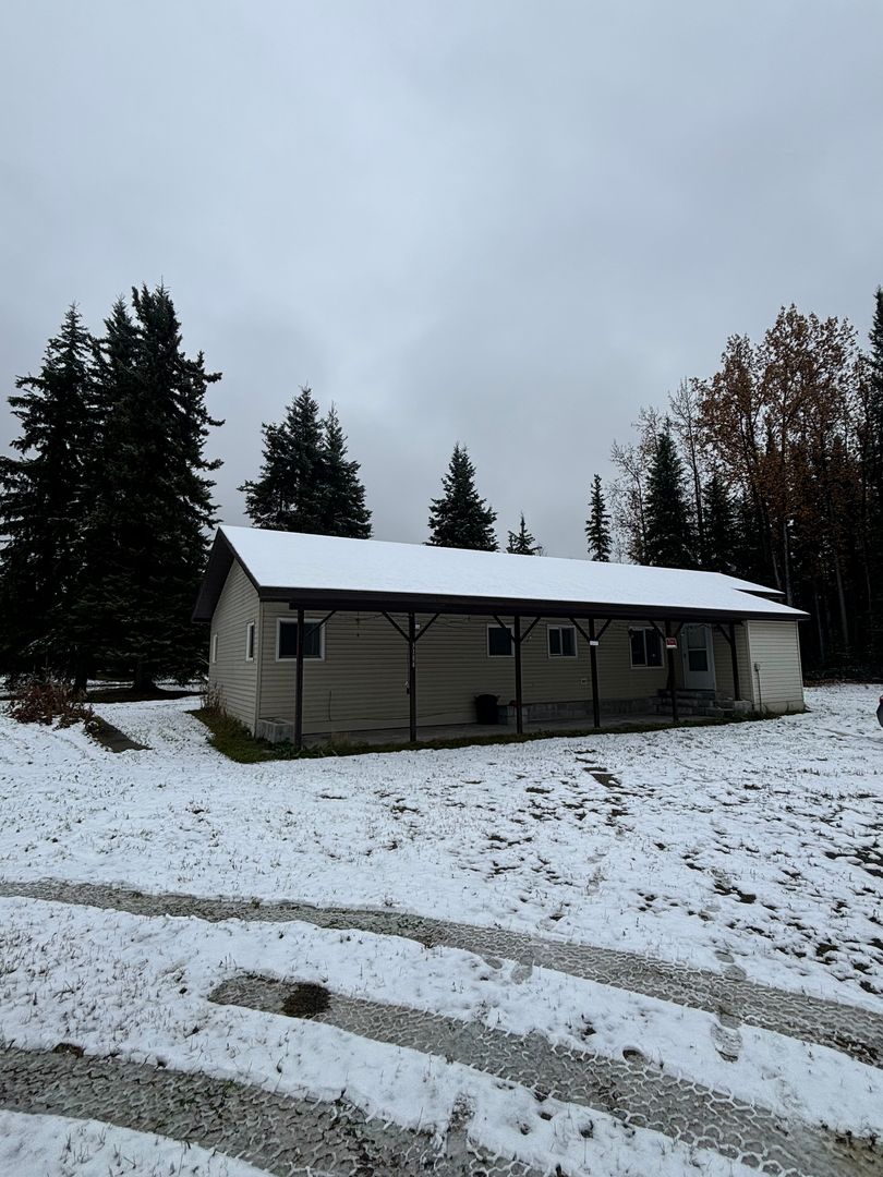 North Pole Apartment: 3184 Badger Rd.