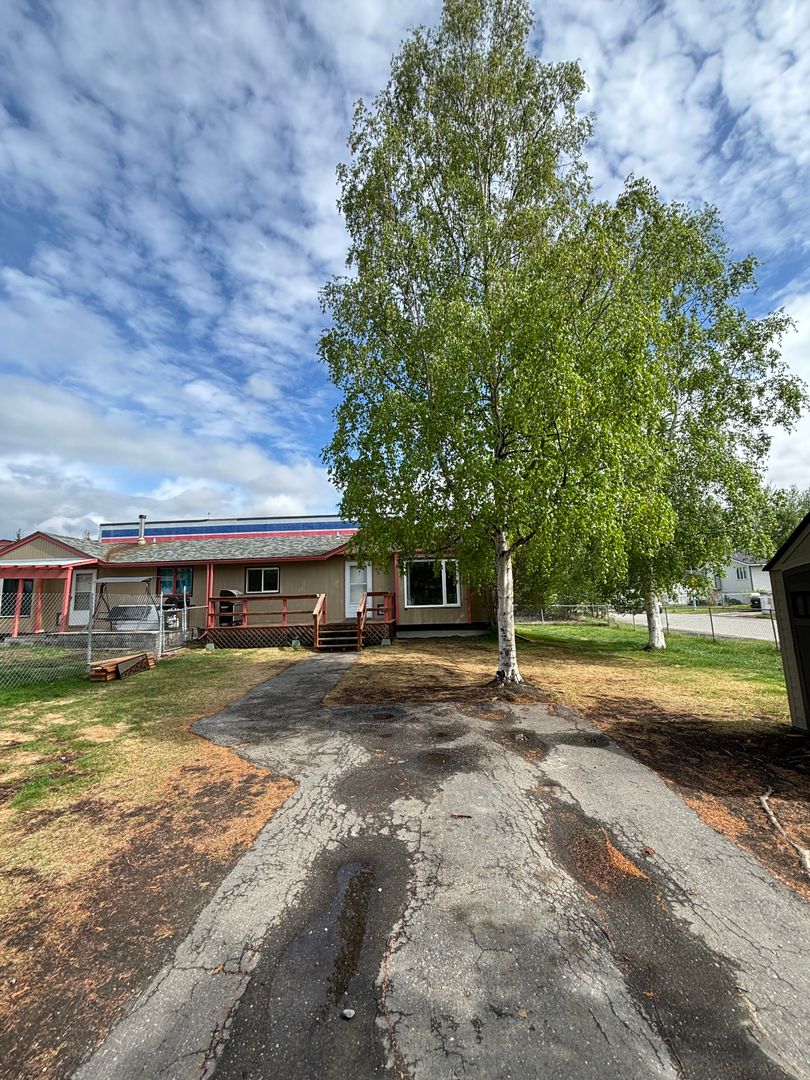 Fairbanks House: 1453 Market Street