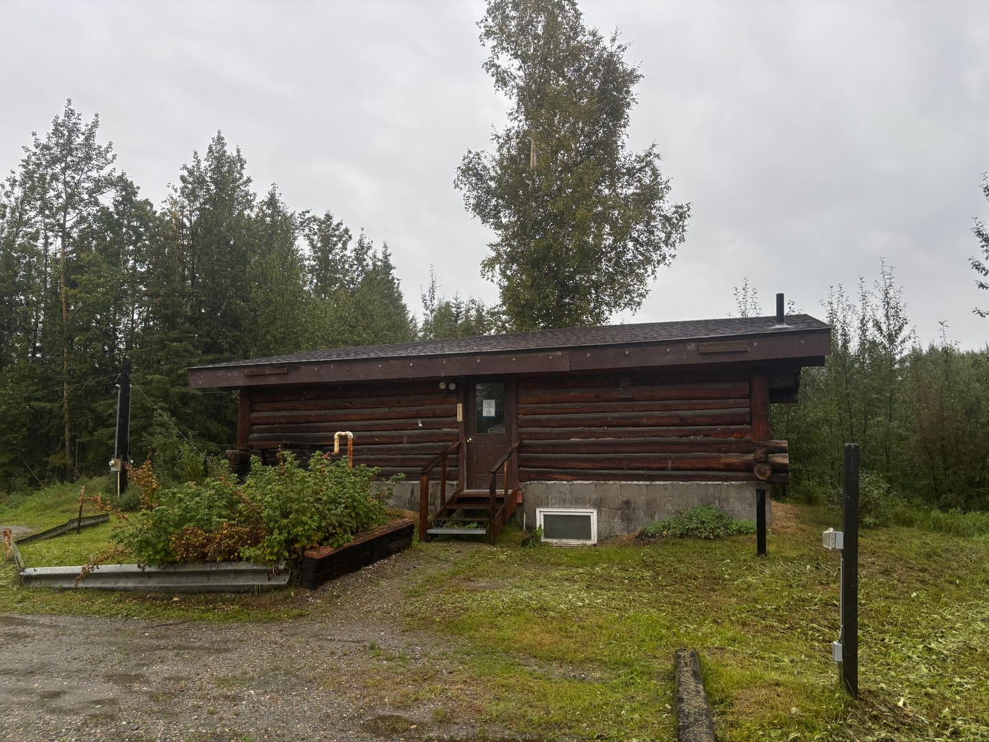 North Pole Apartment: 2445 Loomis Drive