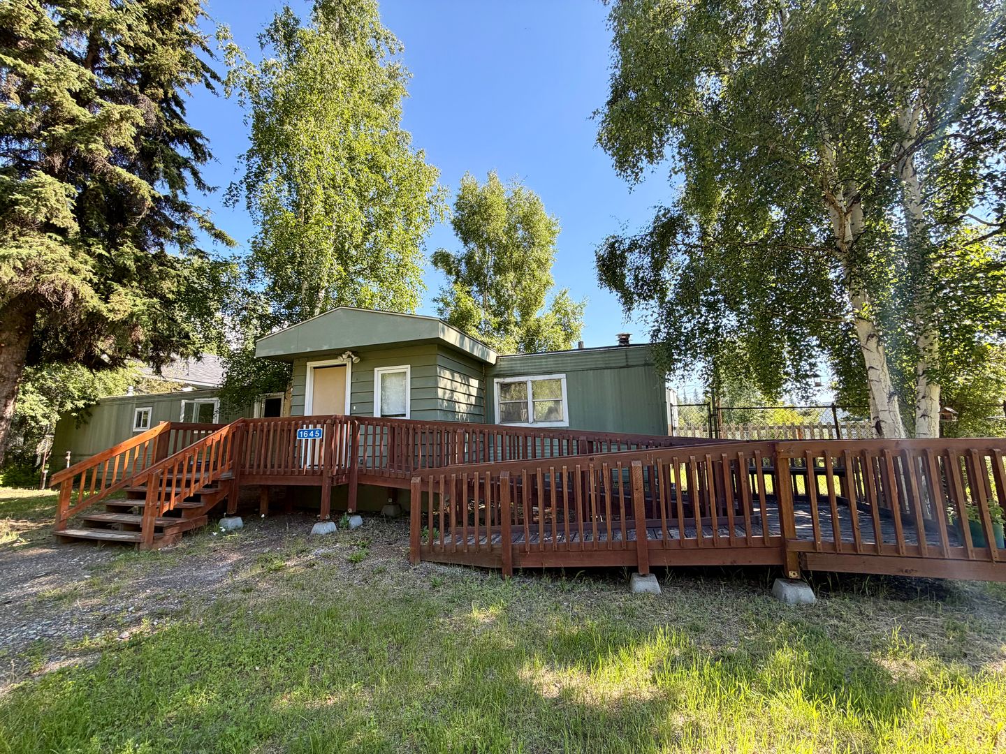 Fairbanks House: 1645 Old Pioneer Way