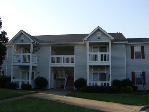 Hampton Meadows Lane Cramerton NC Convenient to Wilkinson Blvd, South New Hope & I-85