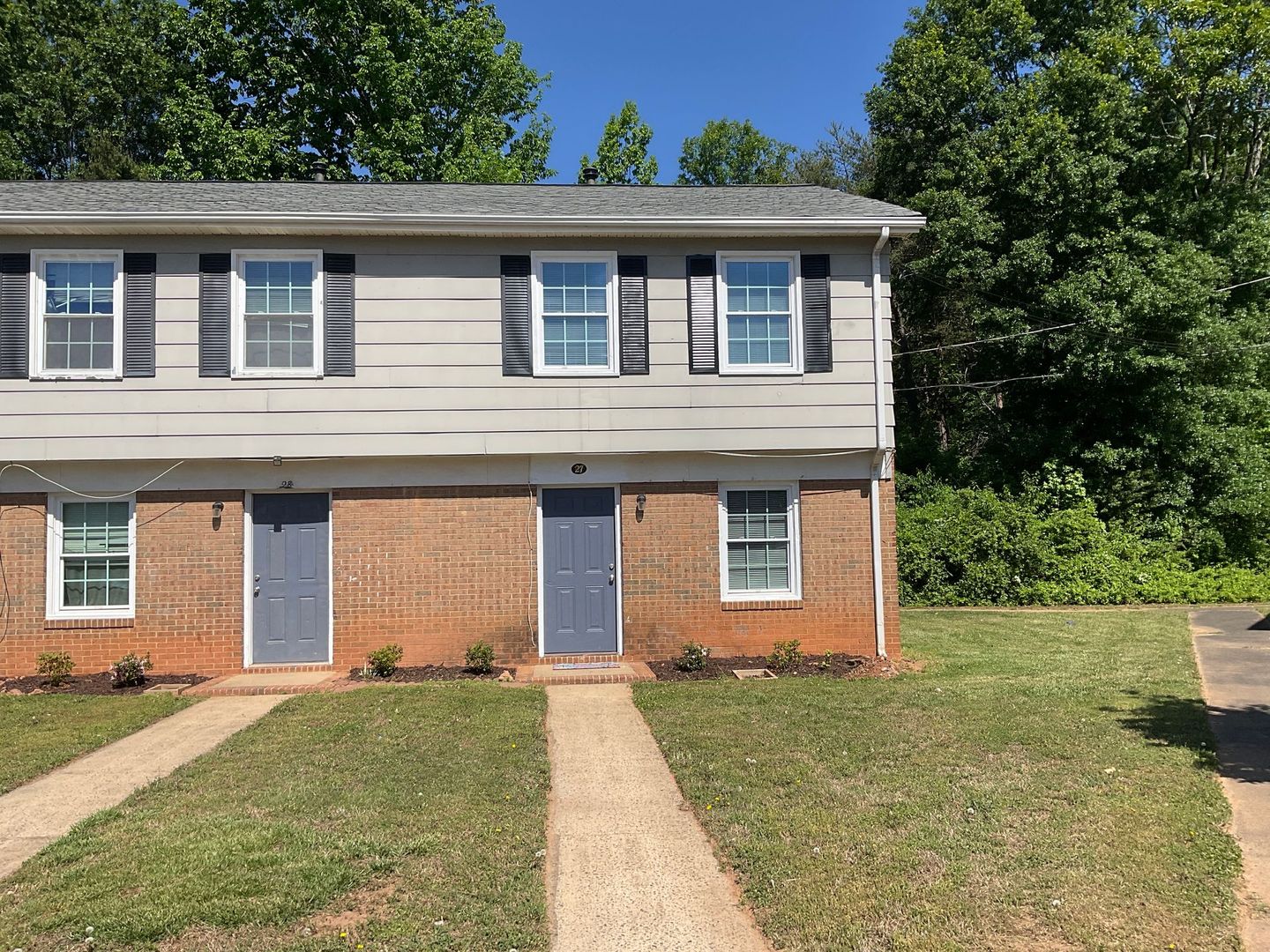 Kings Mountain Apartment: 1 Chesterfield Court