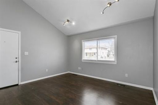 Open & Spacious 2 Bed Apartment