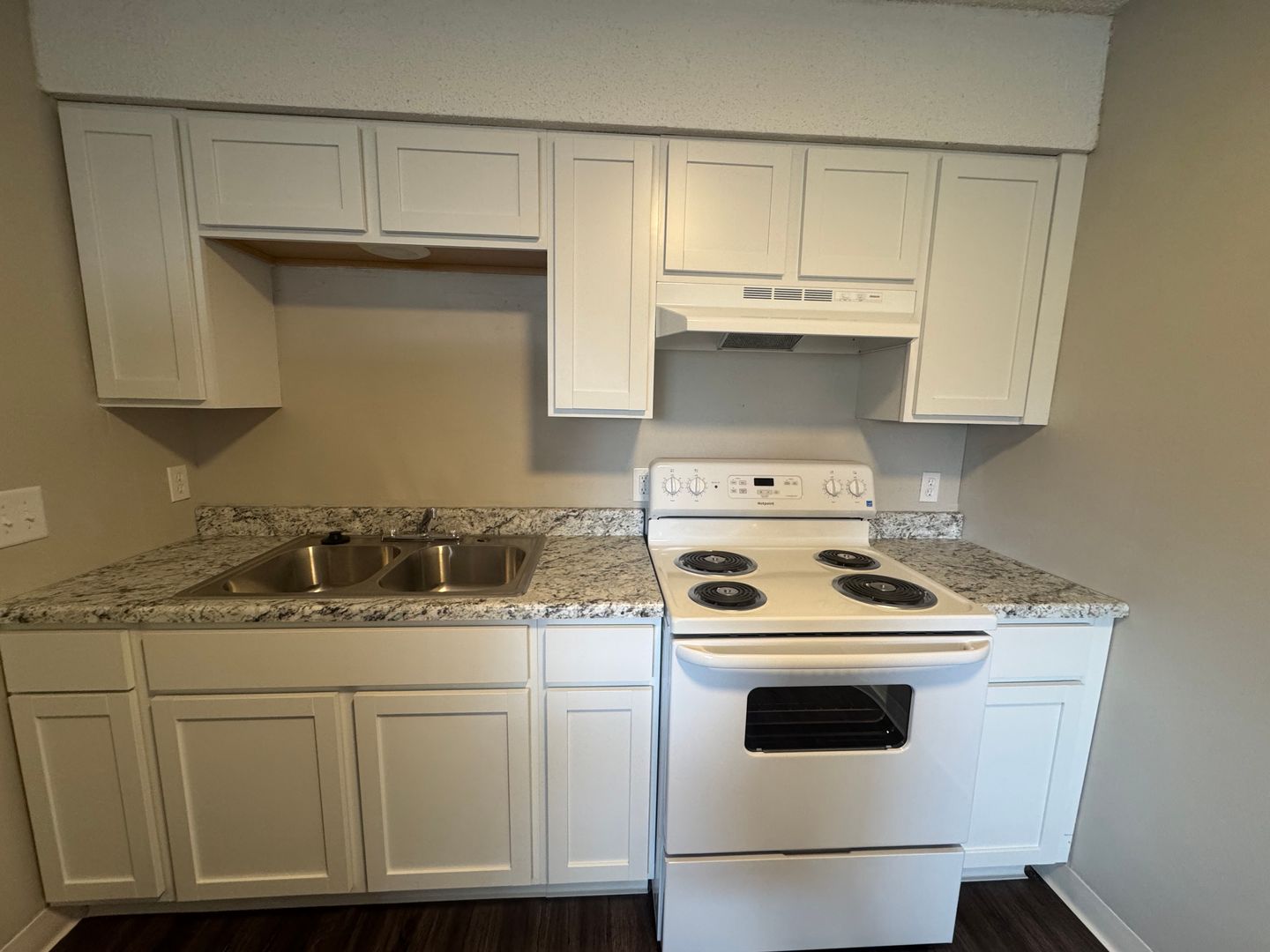 Valley Center Apartment: 127 S Colby Ave