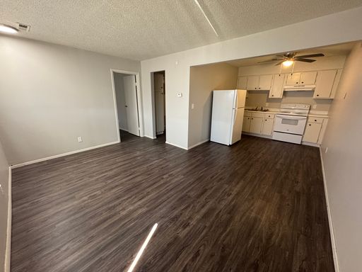 Second Floor Apartment – photo 1