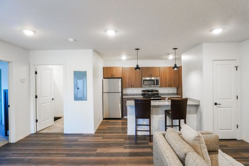 1 Bed 1 Bath – photo 1