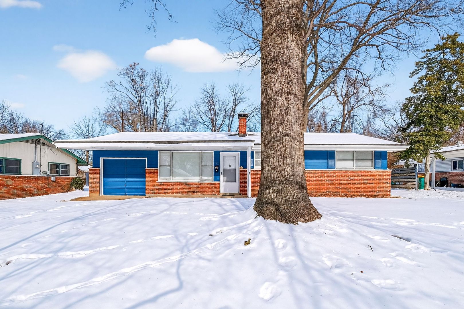 St. Louis House: 2321 Noll Dr