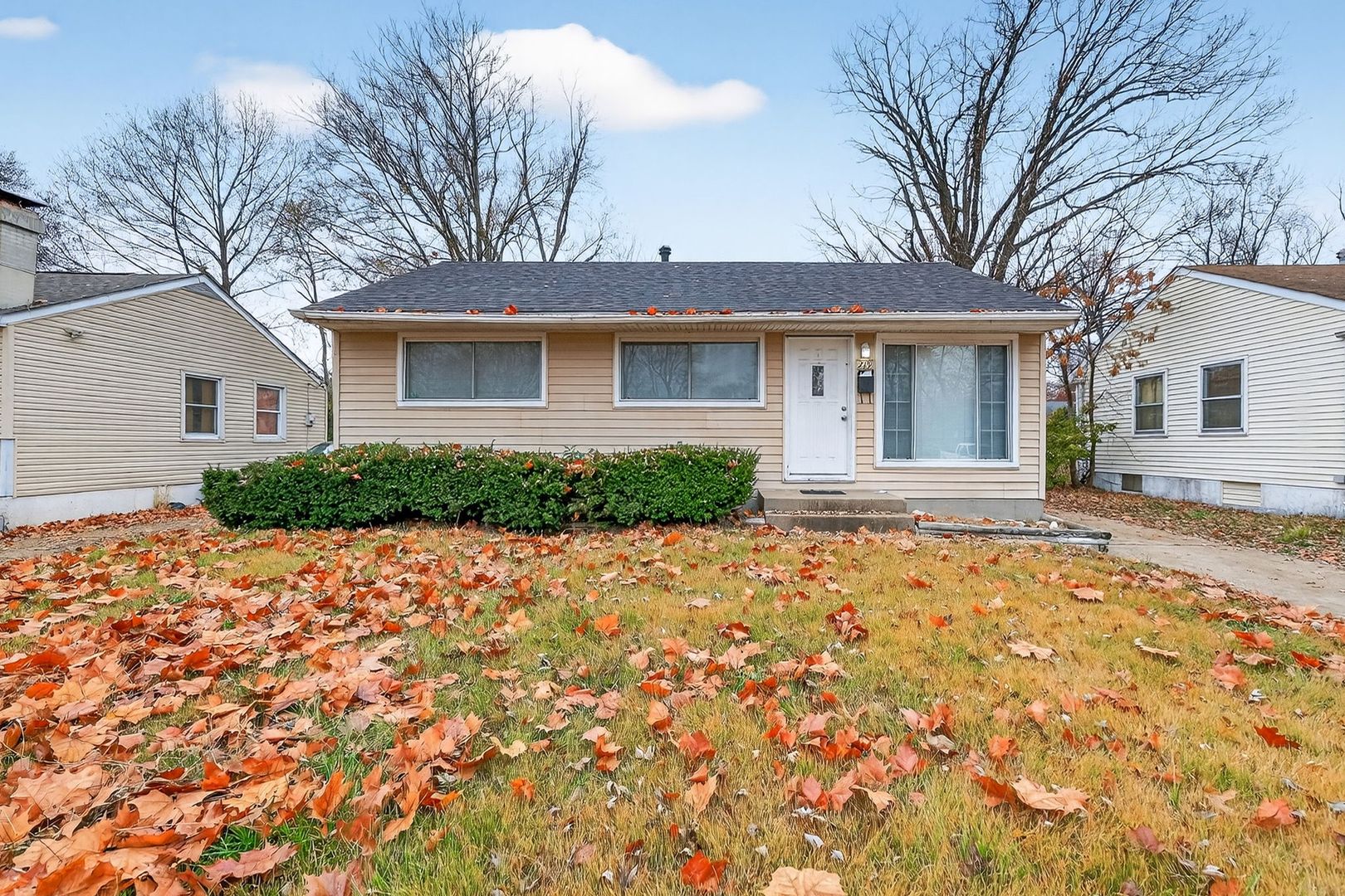 St. Louis House: 219 Presley Dr