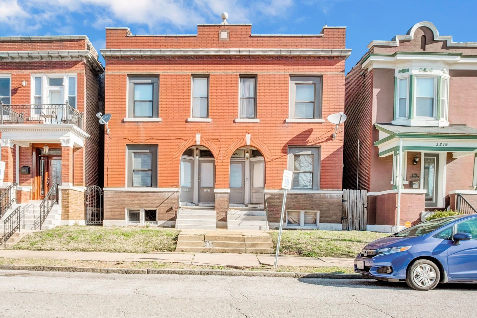 St. Louis Apartment: 3223 Pestalozzi