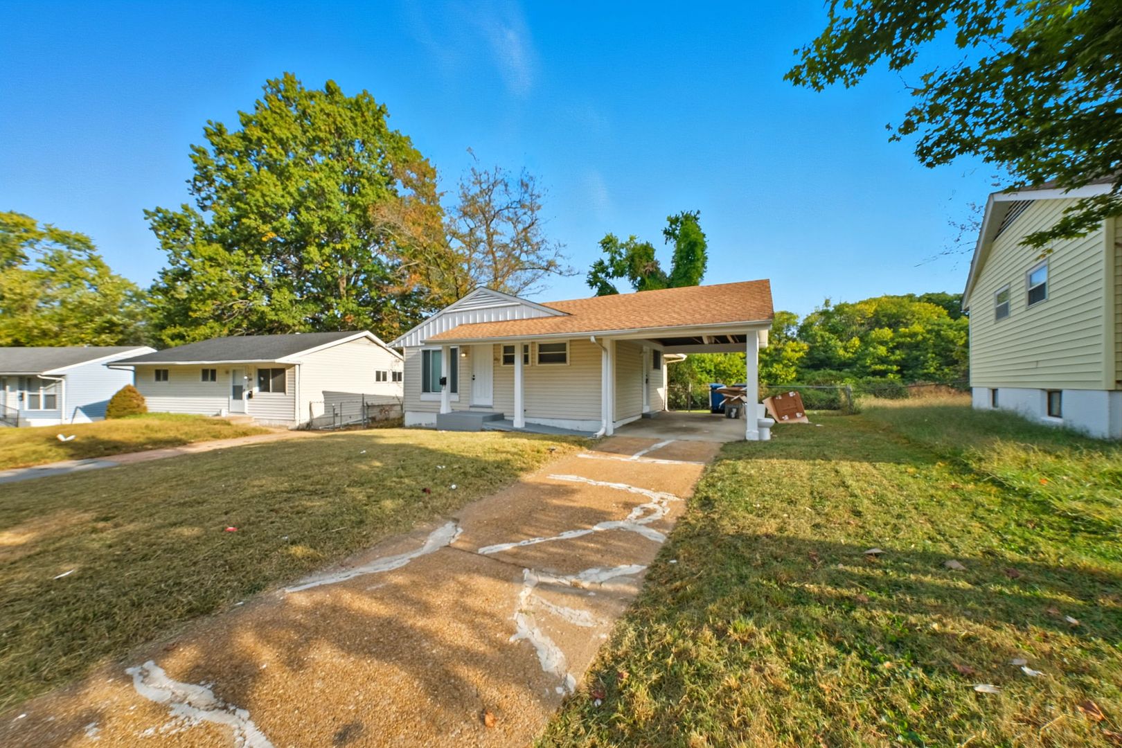 St. Louis House: 237 Grampian Rd