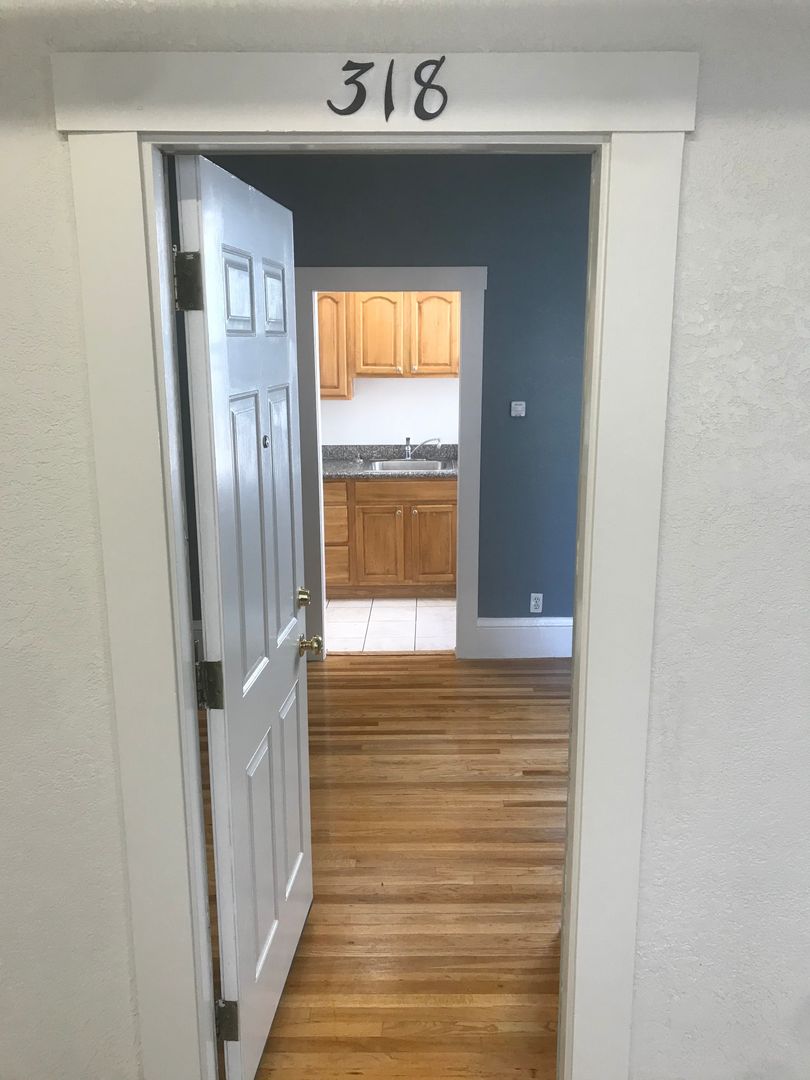 San Francisco Apartment: 574 3rd Street