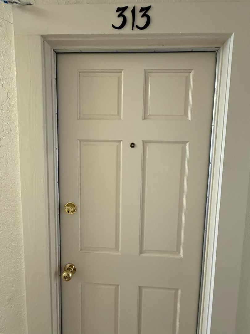 San Francisco Apartment: 574 3rd Street