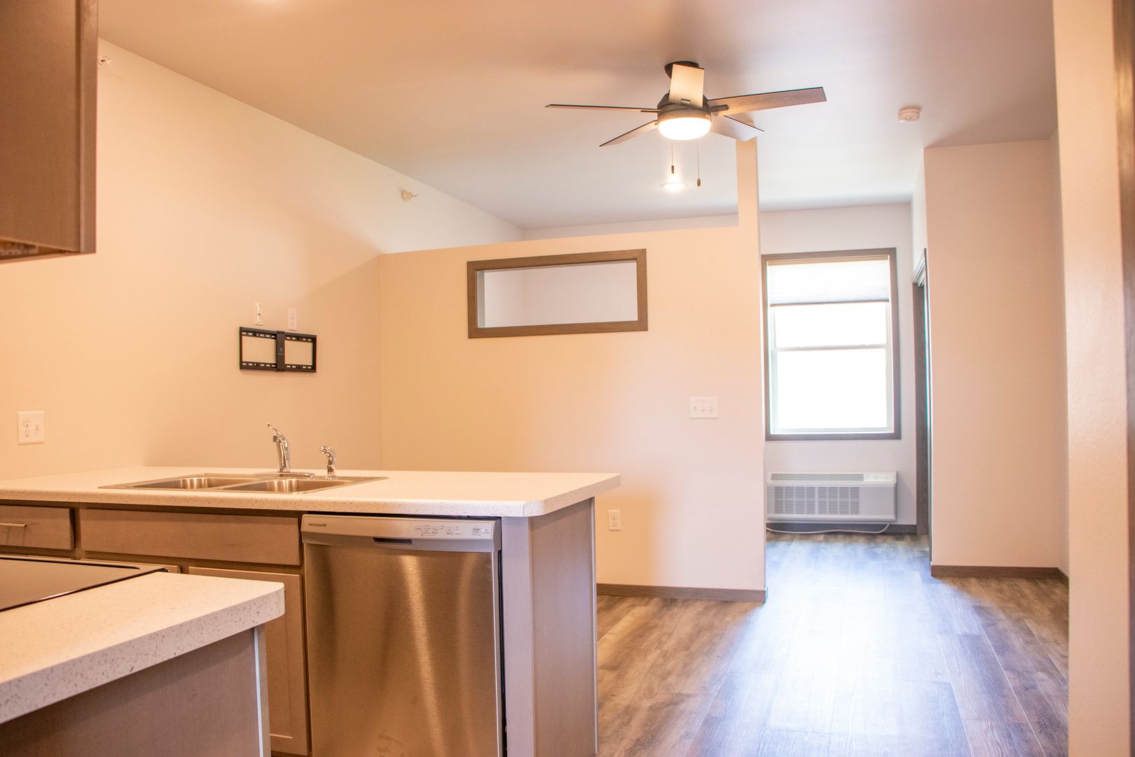 Eau Claire Apartment: 2448 Arthur Street