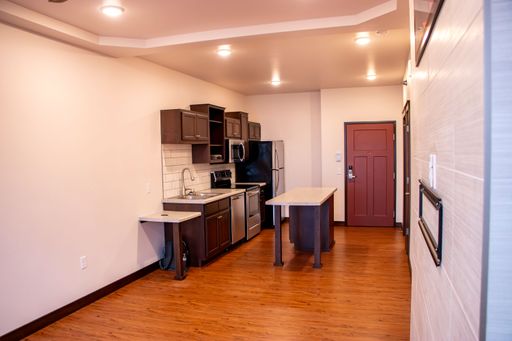 Southside Eau Claire 1 Bed – photo 1