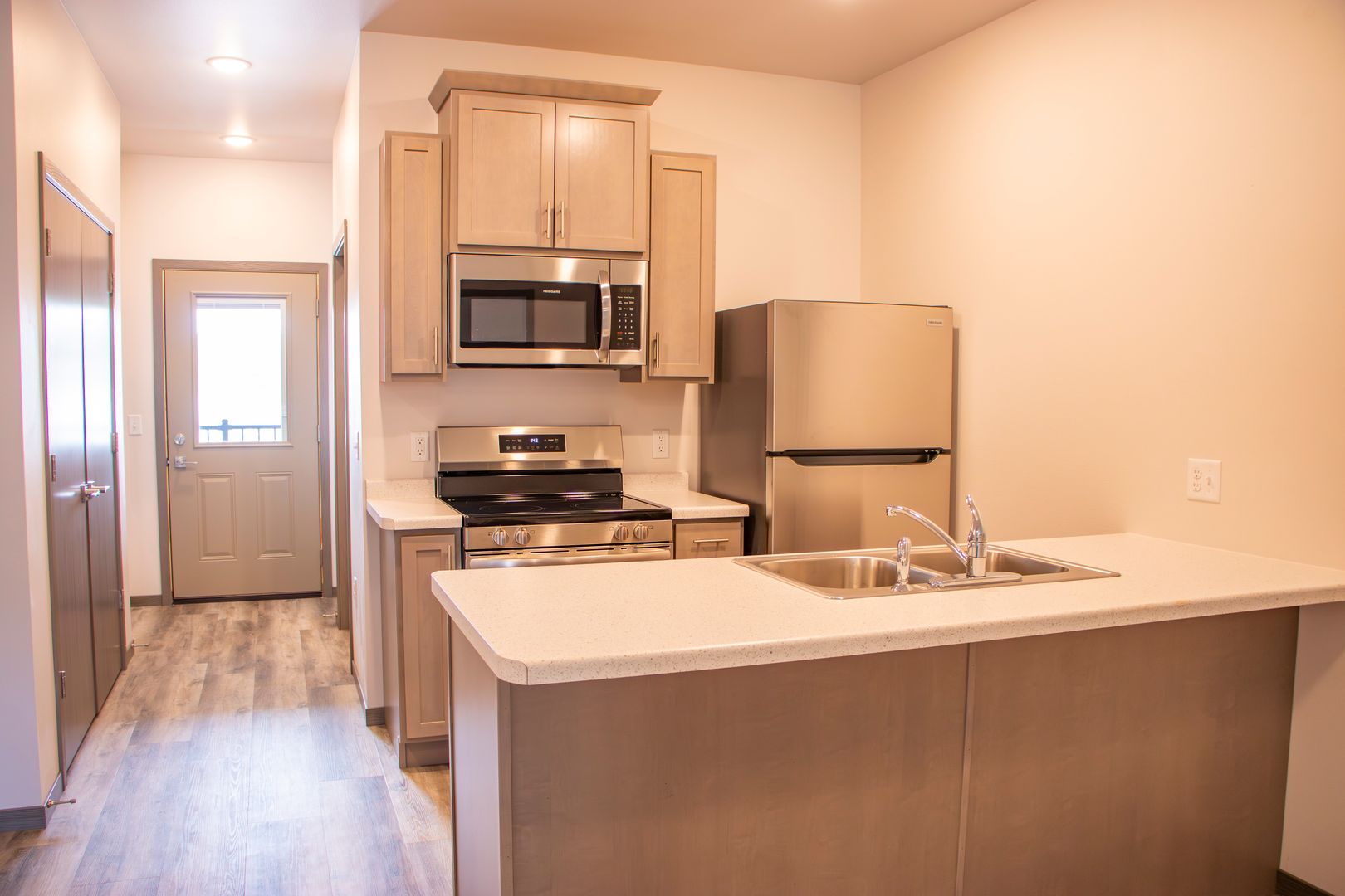 Eau Claire Apartment: 2448 Arthur Street