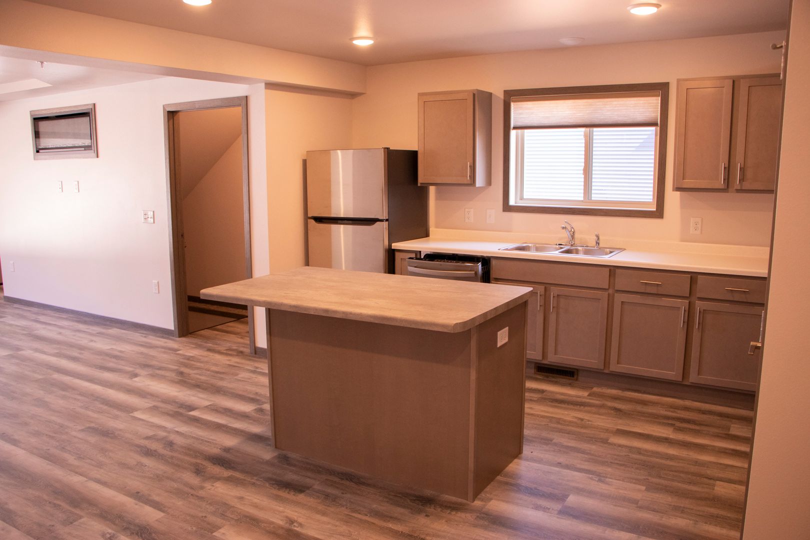 Eau Claire Townhome: 2414 Tony Court #5