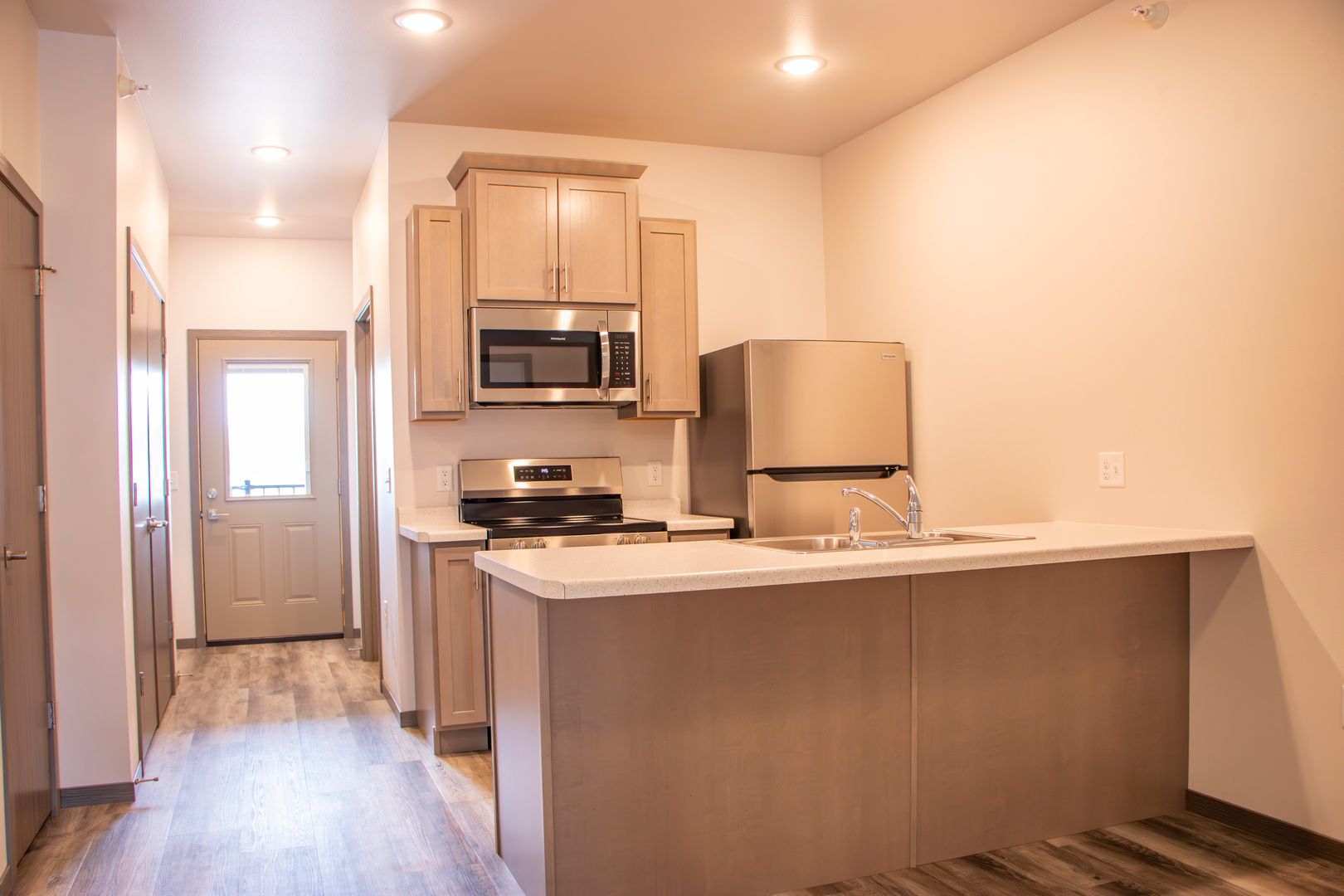 Eau Claire Apartment: 2448 Arthur Street