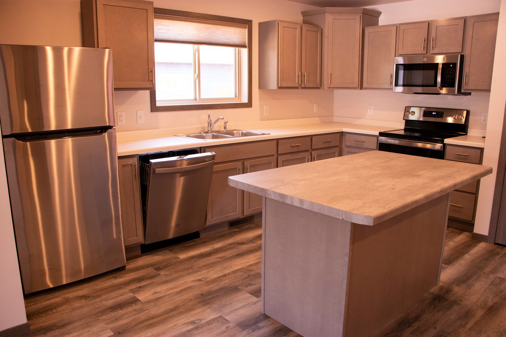 Eau Claire Townhome: 2414 Tony Court #5