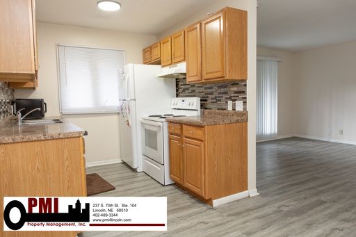 2 Bedroom and 1 Bathroom Apartment Available For Rent! – photo 1