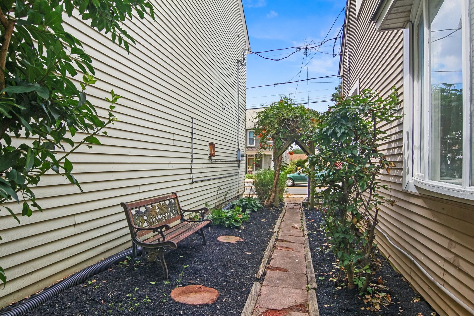 Middletown House: 562 N. Union St.