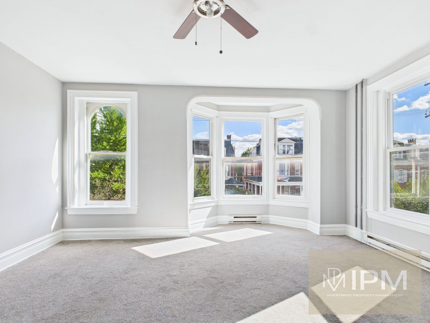 York Apartment: 515 W King St