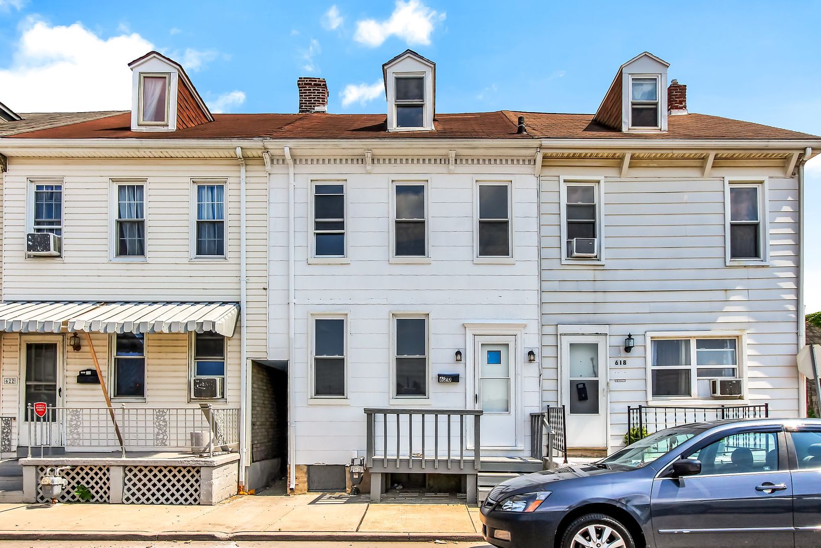 York House: 620 Edison Street