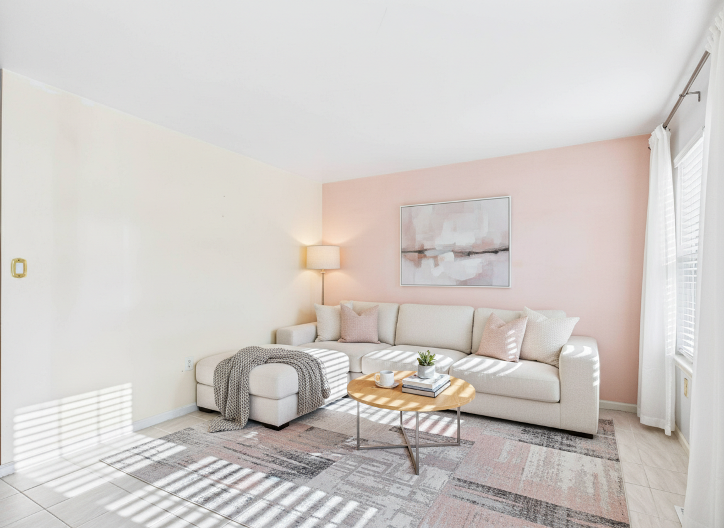 York House: 2765 Woodmont Dr